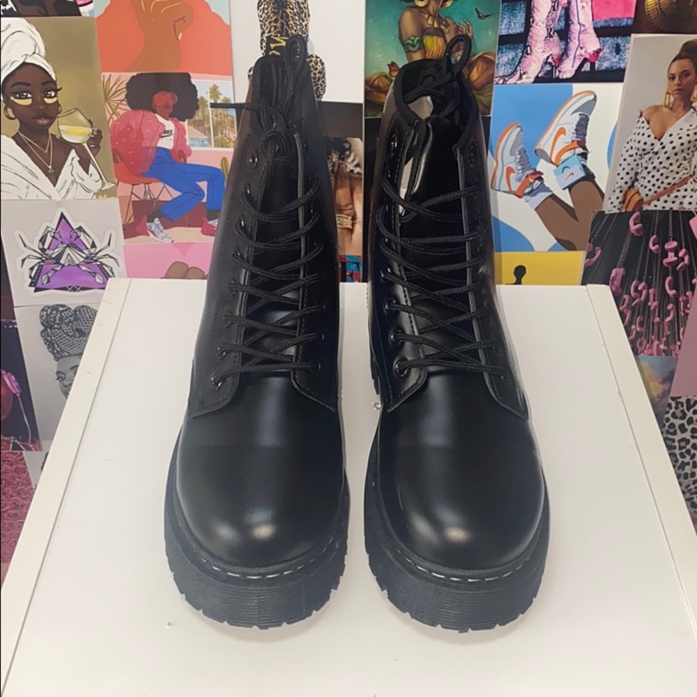 NEVER WORN Combat Boots